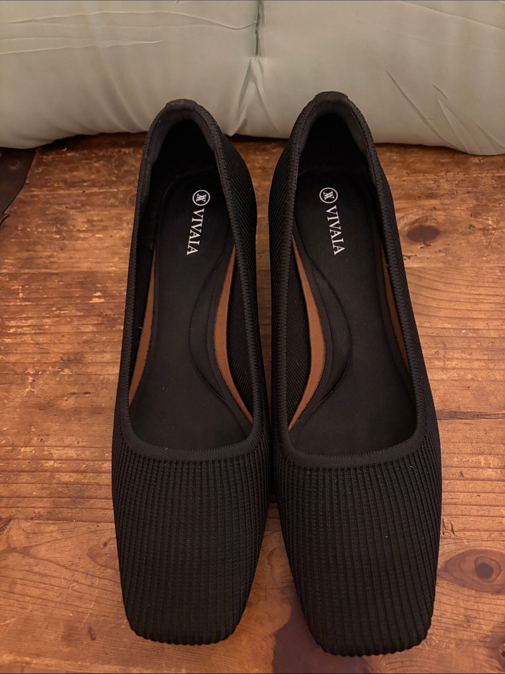 Vivaia Black Knit Square-Toe Ballet Heels